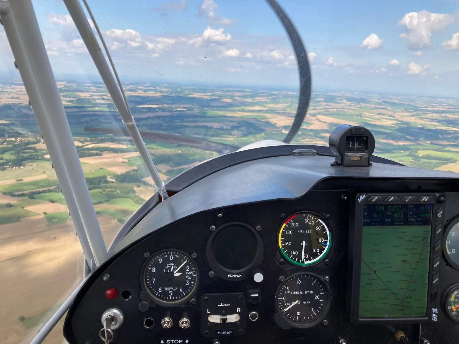 Tableau de bord d’un Super Guépard en vol